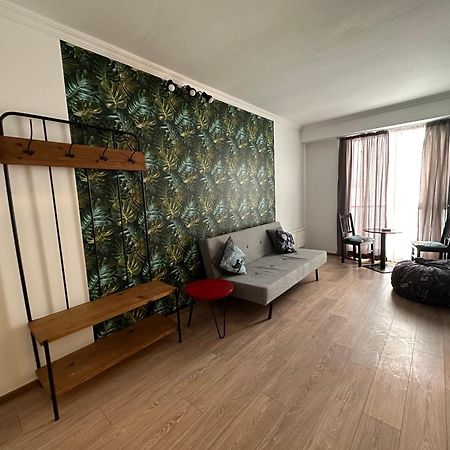 Thea'S Apartment กูเดาริ ภายนอก รูปภาพ